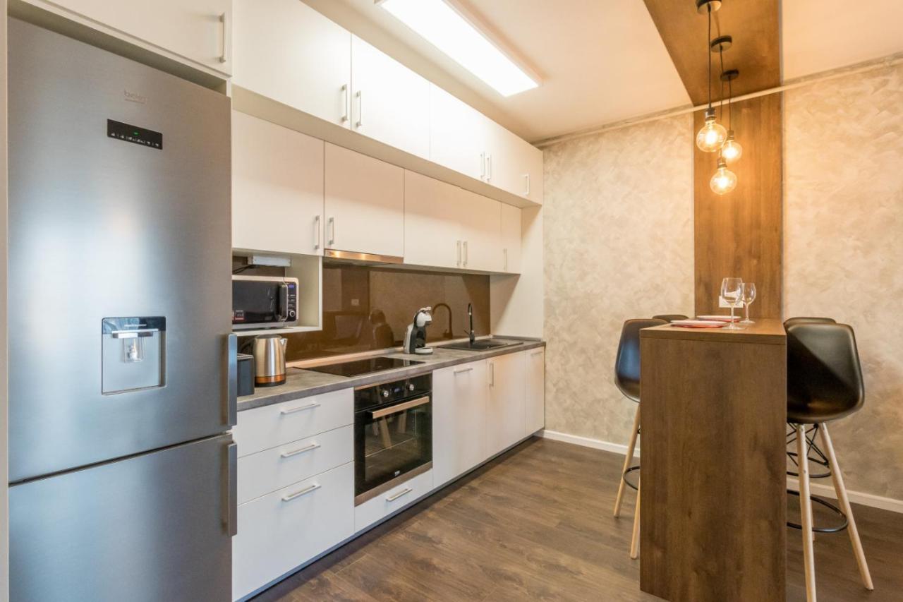 Modern Downtown Apartment Клуж-Напока Екстер'єр фото
