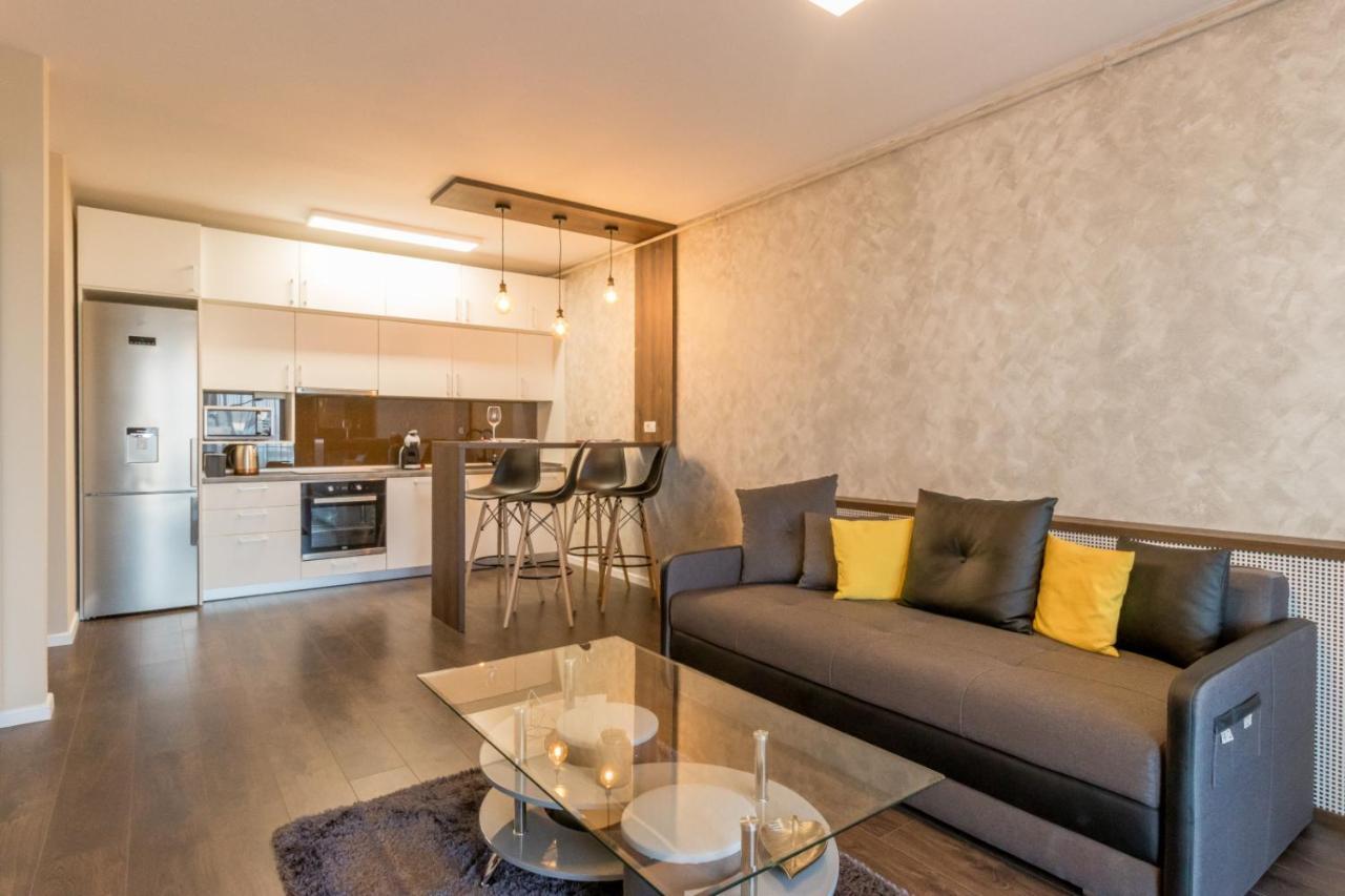 Modern Downtown Apartment Клуж-Напока Екстер'єр фото